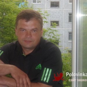 Олег сахаров, 48 лет